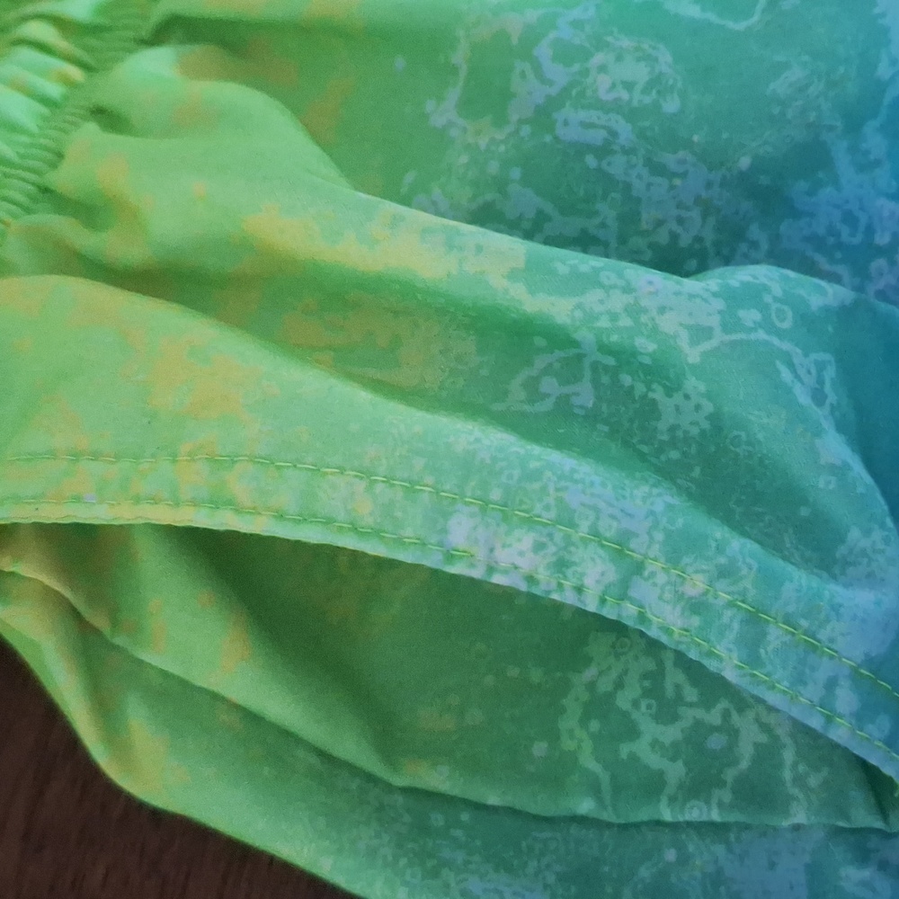 Cat & Jack Boy's Large 10-12 Swim Trunks with Pockets - Picture 2 of 3